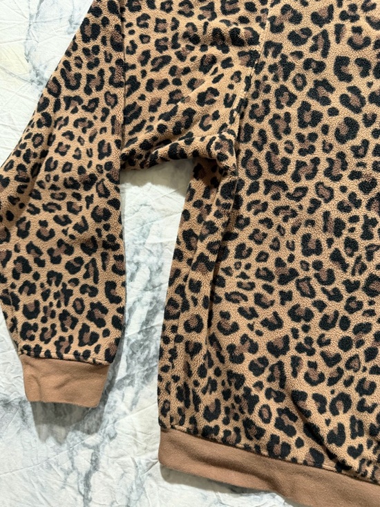 Nike Leopard Print Crewneck Sweatshirt - Brown/Black with Gold Accent - Picture 5 of 7